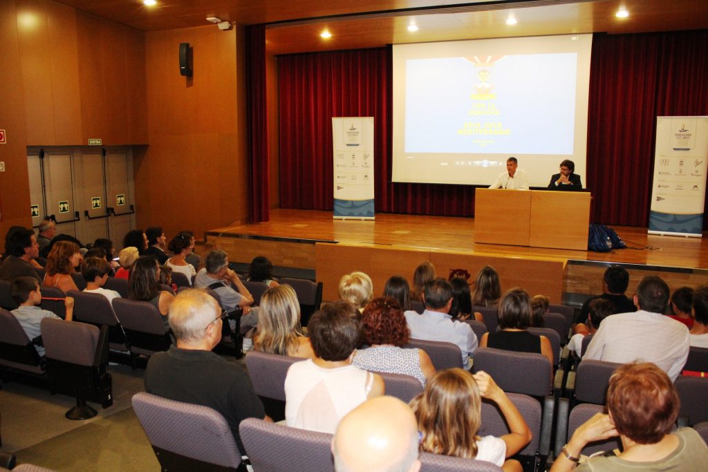 Un moment de l'acte de la presentació dels dibuixos finalistes.