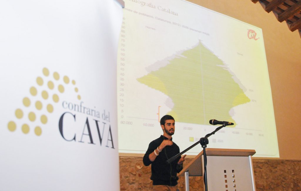 Presentació de l'estudi “Anàlisi del consum de cava entre joves universitaris”, a càrrec de Martí Torrallardona, enòleg graduat de la URV.