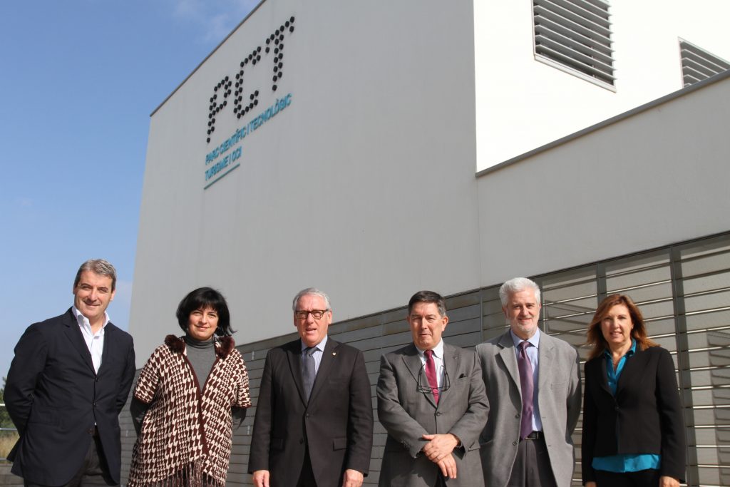 A la foto, representants de les entitats implicades en el nou sistema.